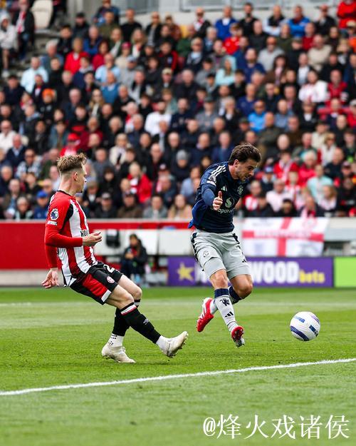 进球狂潮4-4！曼联三度领先皆被追平，上演本赛季英超经典对决